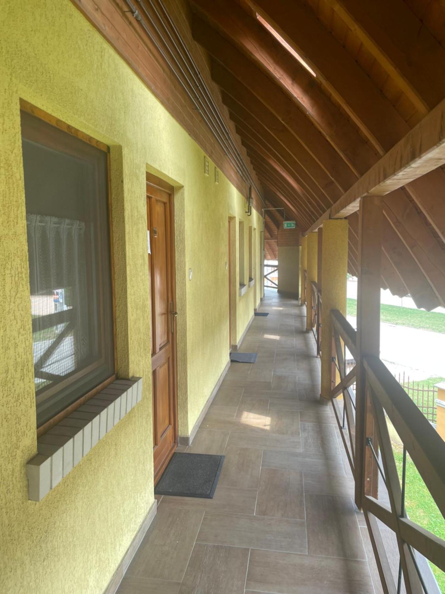 Pitypang Apartman Gyula Extérieur photo